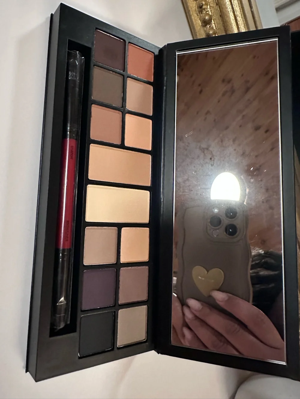 Smashbox Matte Exposure Eyeshadow Palette with Natural Brush Limited Edition
